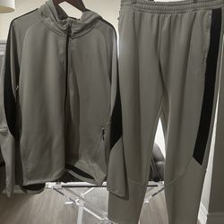 Puma Track Suit  Jacket -XXL Pant XL