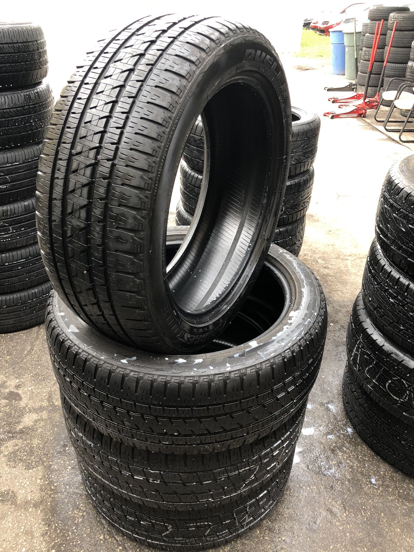 285/45/22