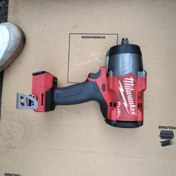 Milwaukee Impact Wrench 