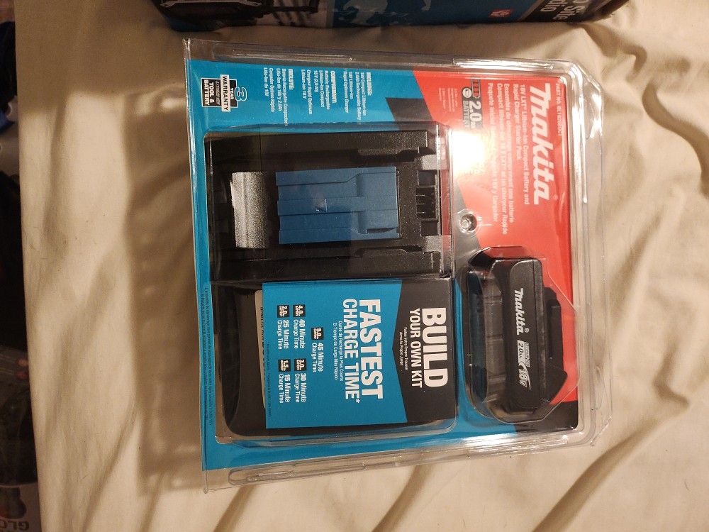 18V Bluetooth job site radio