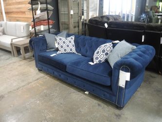 Manor Row Branson Navy Blue Velvet Tufted Chesterfield Sofa