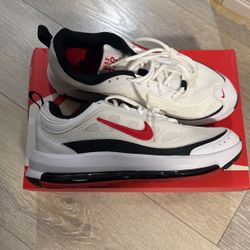 Nike Air Max AP Size 8.5 Mens