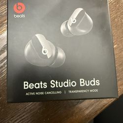 Beats Studio Buds
