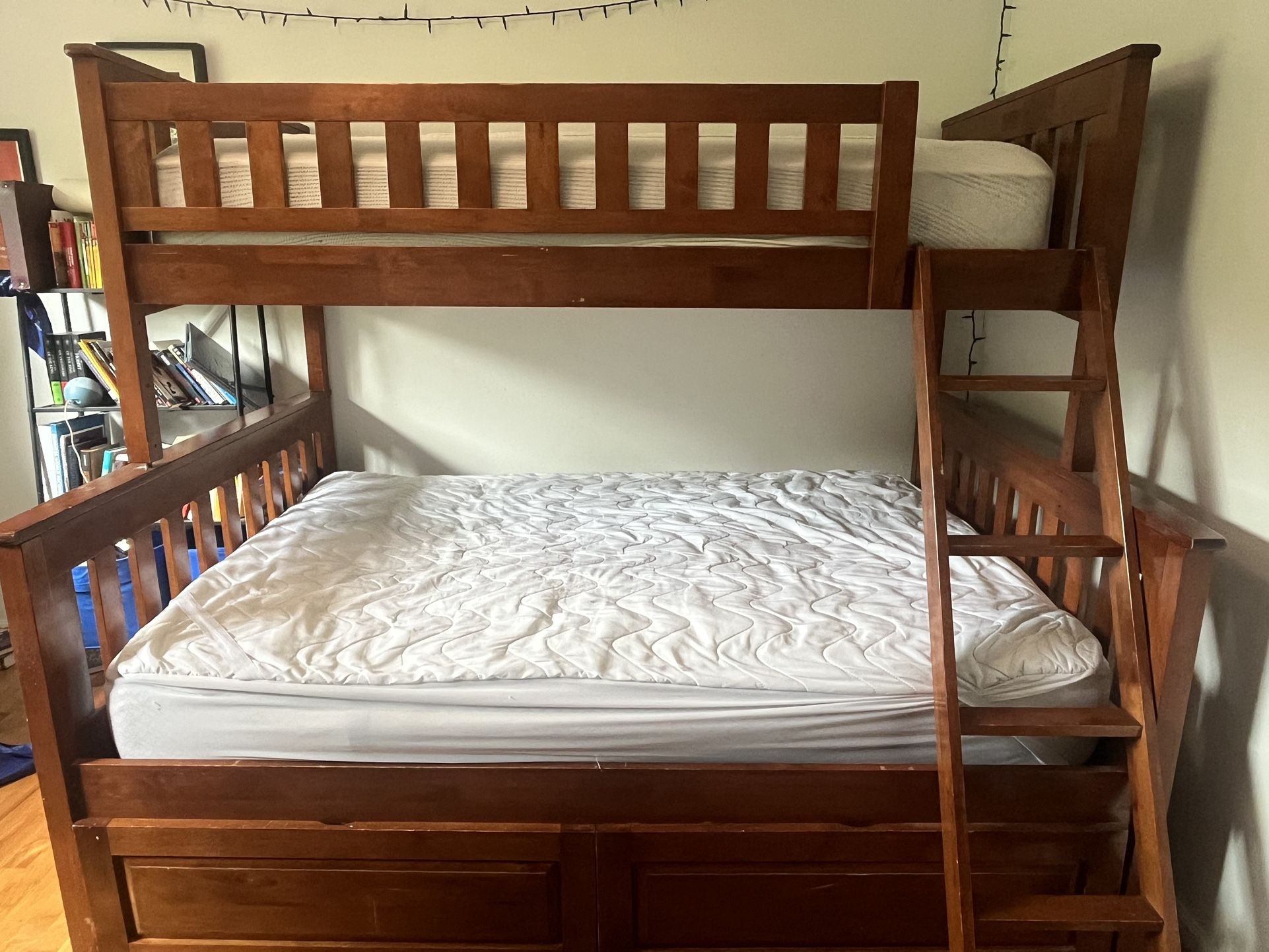 Solid Wood Bunk Bed (Full & Twin)
