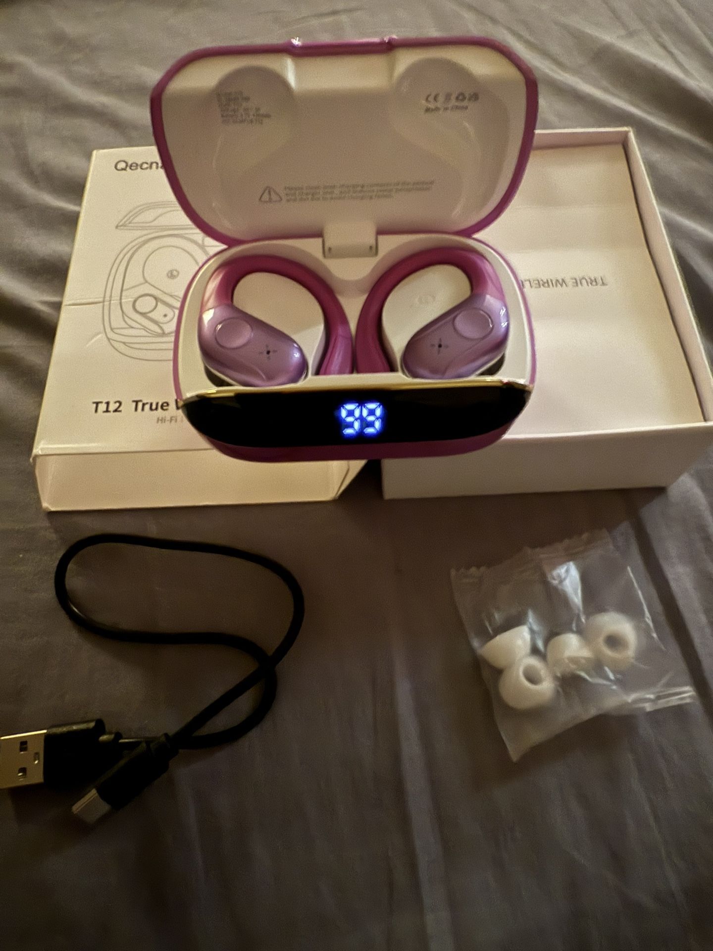 Purple Wireless Bluetooth Earbuds