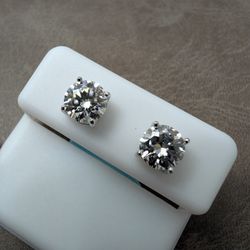 Solid Silver Moissanite Earrings 