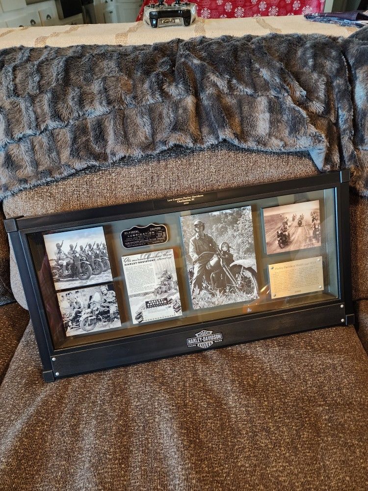 Harley Davidson Motorcycles 1942 Model Military Archive Shadow Box 2010 SC