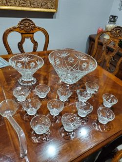 12 Tazas De Cristal Más La Ponchera