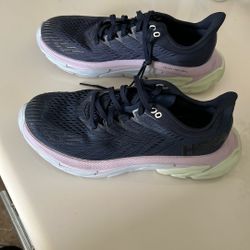 Hoka Women’s 8.5 