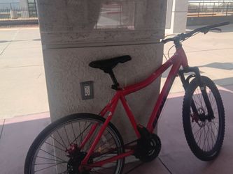 GENESIS MOUNTAIN BIKE
