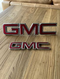 GMC YUKON BADGES-OEM ORIGINAL