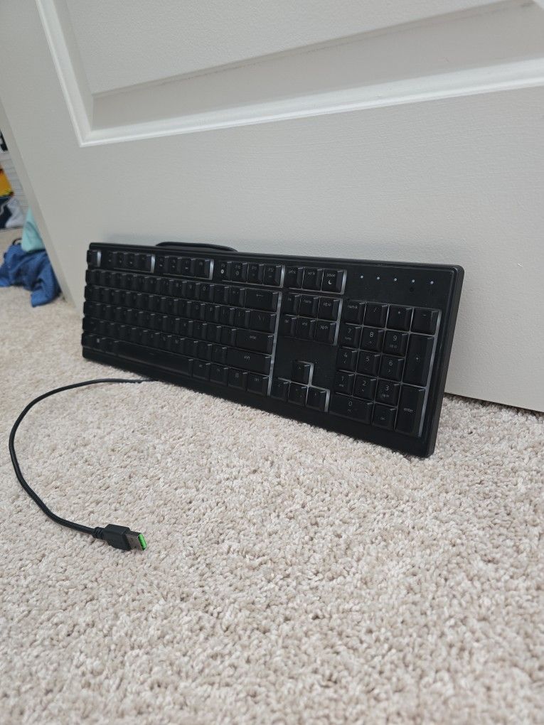 Razer Ornata V3 X Gaming Keyboard β Like New β $40 OBO
