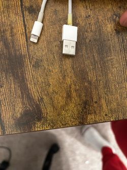 LIGHTNING CHARGER