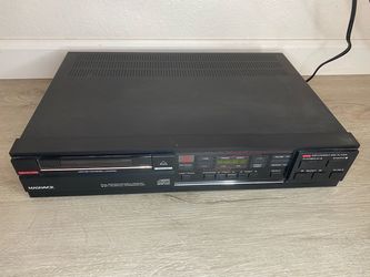 Vintage BROKEN FOR PARTS OR REPAIR Magnavox CDB 560 Compact Disc Player Rare HAS A LOT OF ISSUES SOLD AS IS FOR PARTS OR REPAIR DOES POWER ON WHEN PU