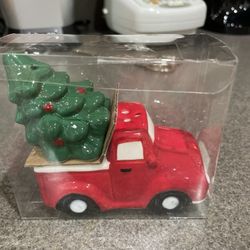 Christmas Vintage Truck And Tree Salt & Pepper Shakers