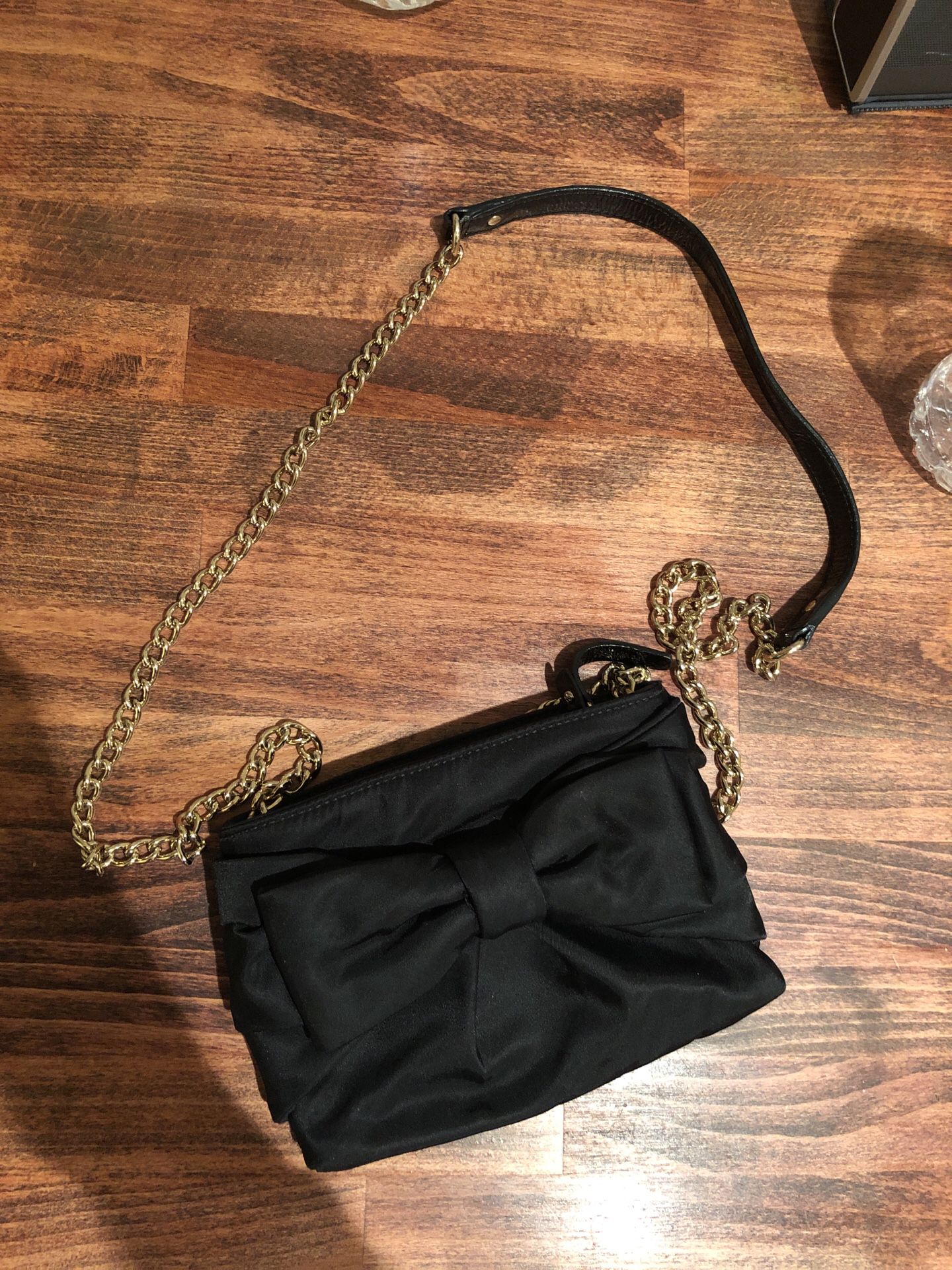Kate spade small black bow purse with gold chain