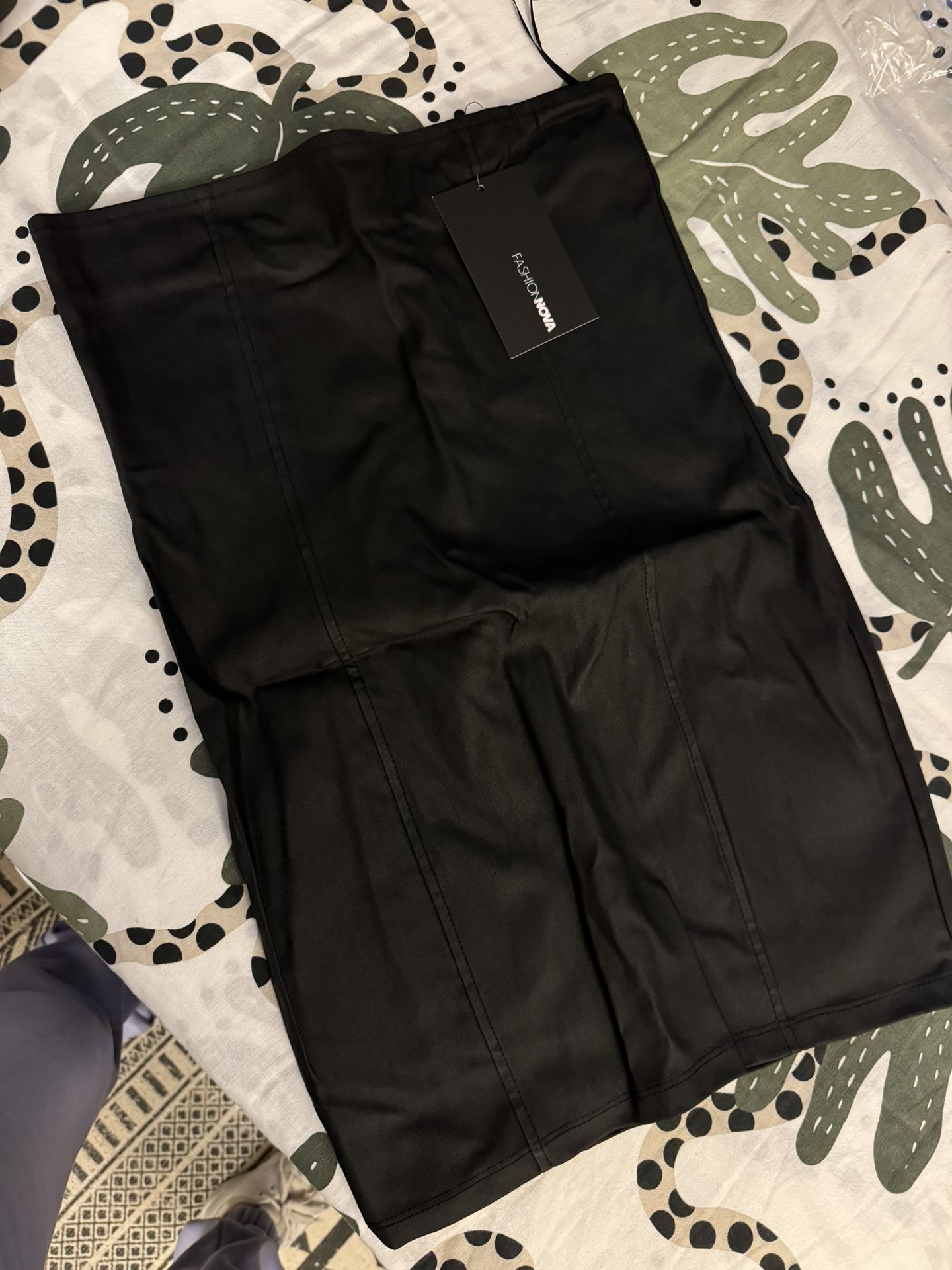 Women’s Pencil Skirt