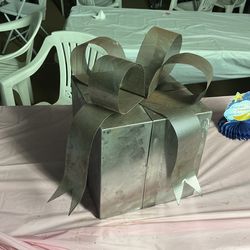 Welding Gender Reveal Metal Birthday Box