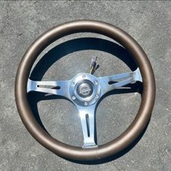 Steering Wheel - 350mm 3 Chrome Silver

Spokes