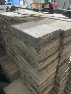 Brick pavers   14”x9.5”    (200 pcs)