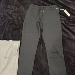 Essentials Stretch Limo Sweatpants Size L