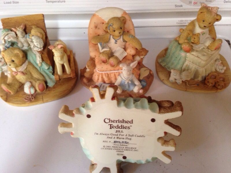 Ceramic cherished. Teddies music box