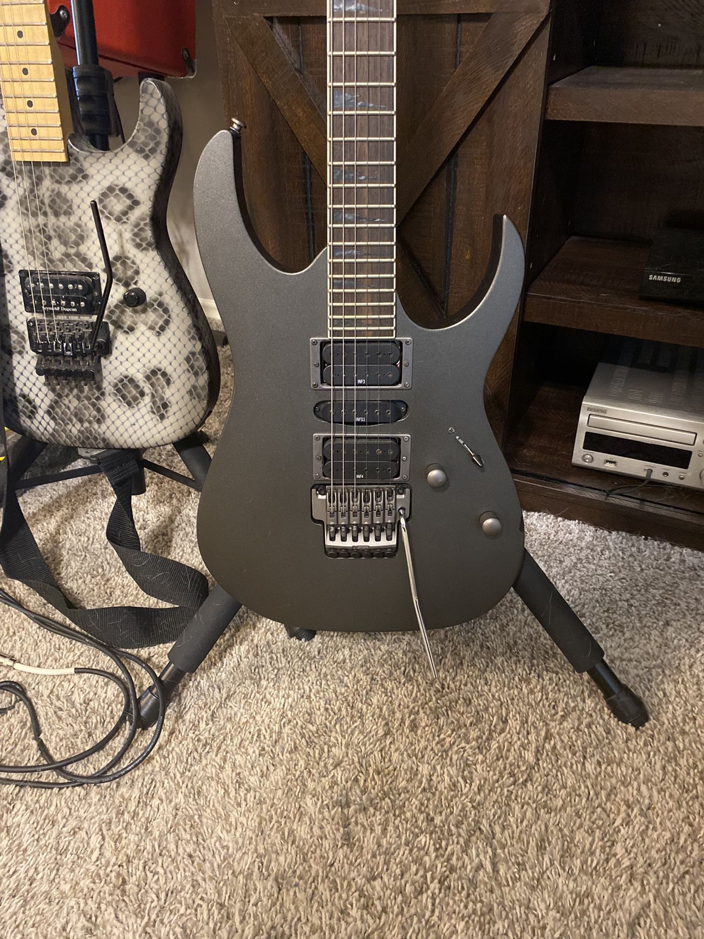 Ibanez Rg5EX1 Pewter Silver Electric Gutar With Edge Lo Pro Trem