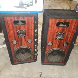 pro studio DJ speakers