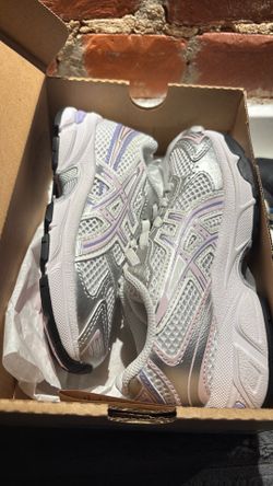 ASICS and VANS must buy both two for 1 price