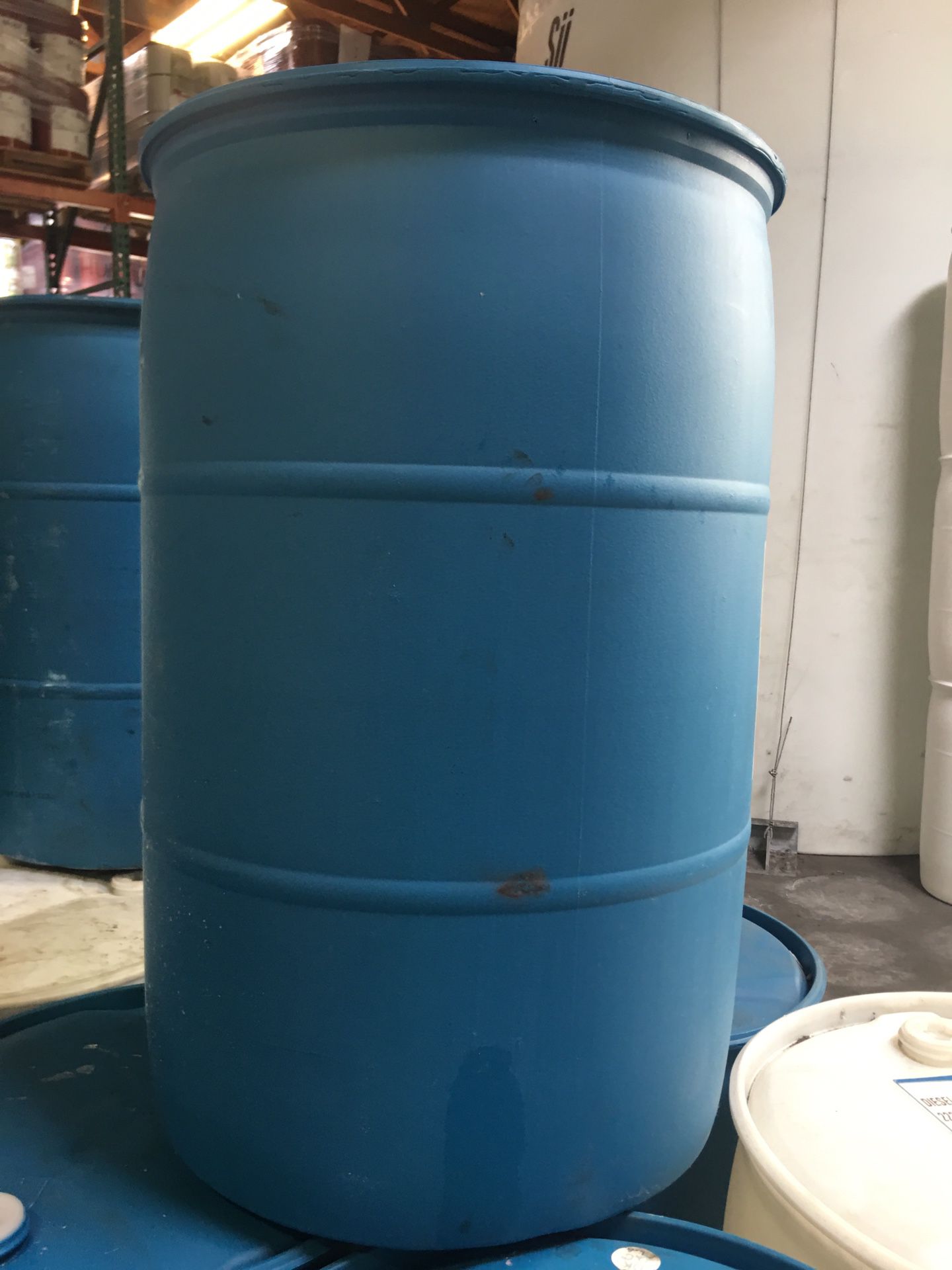 Empty 55 gallon plastic drums (non-food grade)