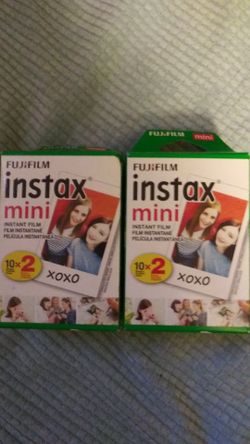 Fujifilm instax mini instant film