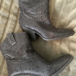 Womens Boots Shoes Sandals Vans Heels Cowboy Boots Size 10