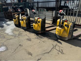 Yale Electric Pallet Jack
