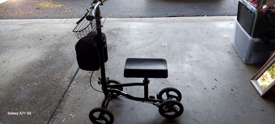 Knee scooter