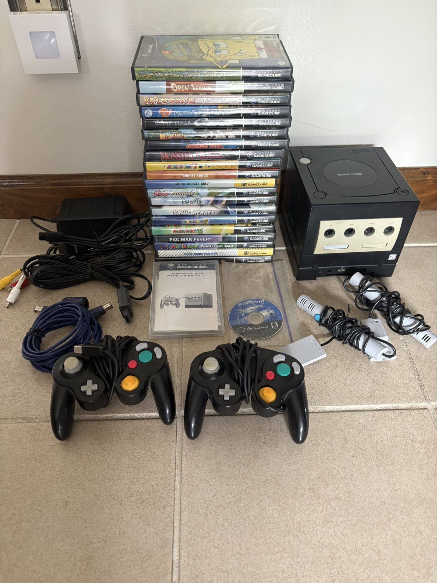 Nintendo GameCube W/gameboy Black 2 Controllers 21 Games Startup Disc Cords All Together 