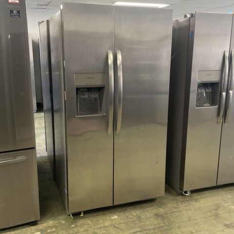 Frigidaire Side By Side Refrigerator I0VC