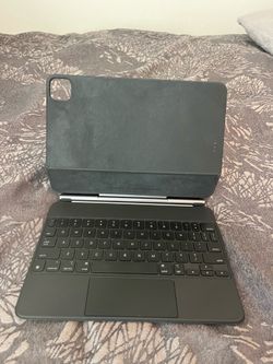 Apple Magic Keyboard for iPad 11in