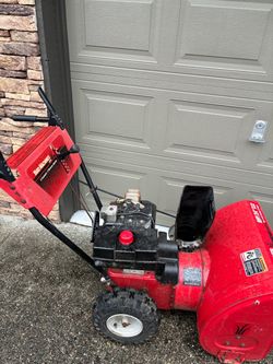 Yard Machines MTD 8hp snowblower