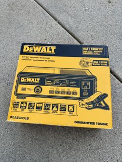 DeWalt DXAEC801B 30 A Battery Charger & 80 A Engine Start — Like New, Fully Functional