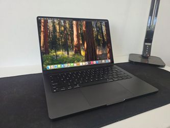 MacBook Pro 14in 2024 M4 Max 16-Core 40-Core GPU 128GB RAM 1TB SSD - MDM Locked