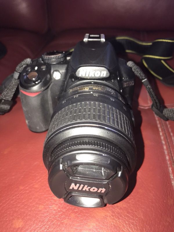Nikon D3100 Digital Camera with lense and Case