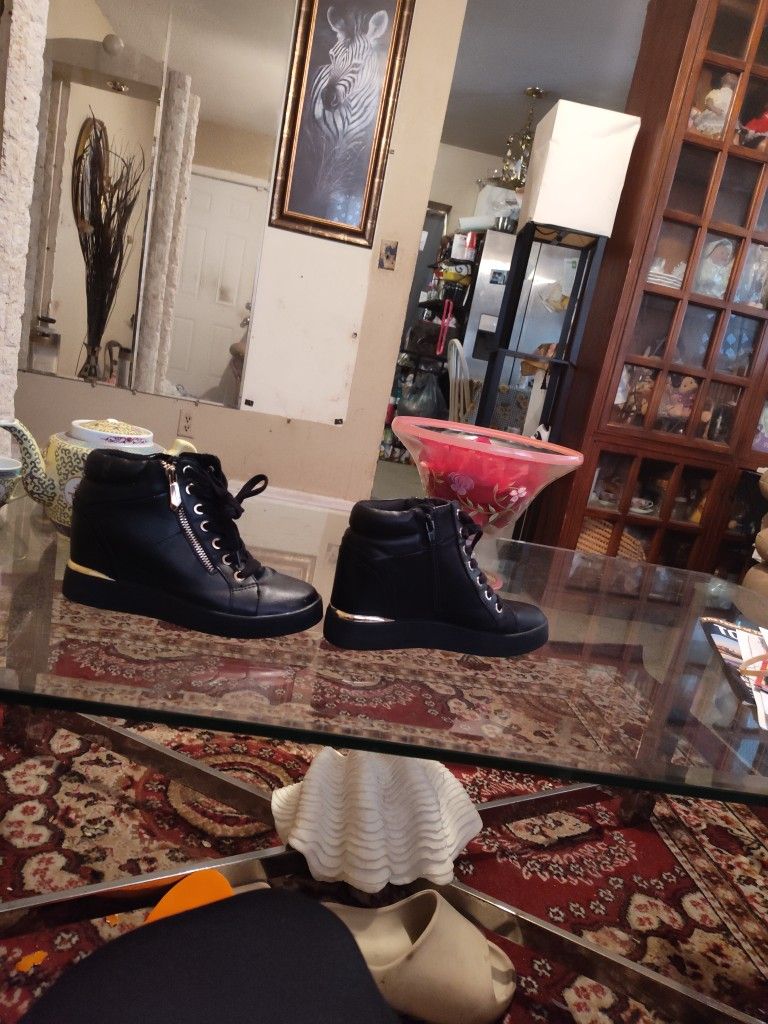 Black Kid Boots ,Pink Boots Also For Kids