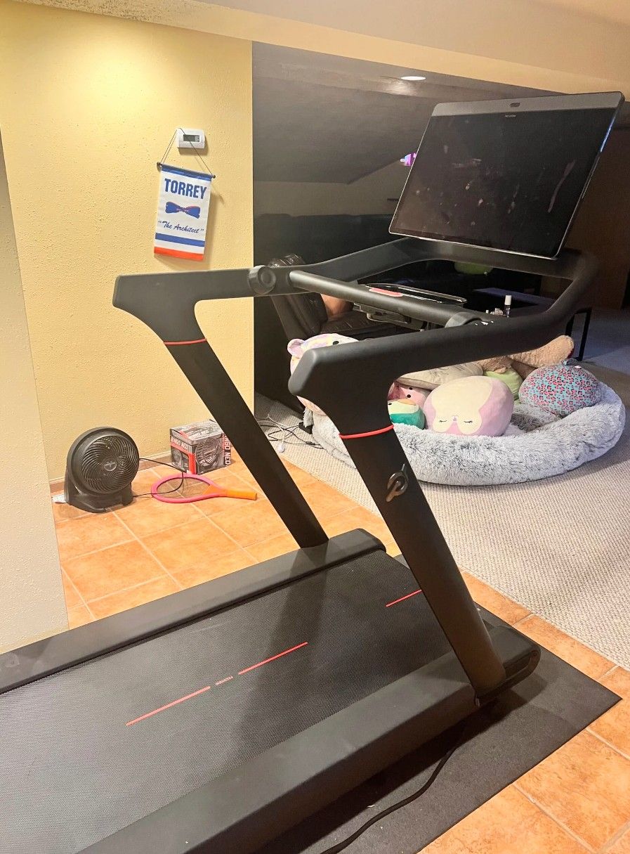Peloton Tread