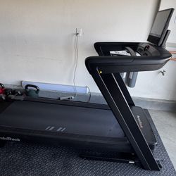 NORDICTRACK COMMERCIAL 1750 treadmill 