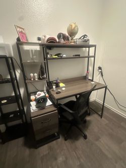 DESK