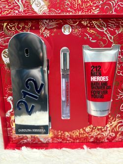 Carolina Herrera 212 Men Heroes Perfume Set