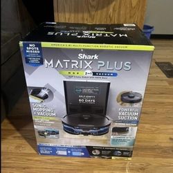 Shark Matrix Plus 2-N-1 Vacuum & Mop Robot