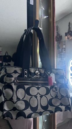 Vintage coach Daisy