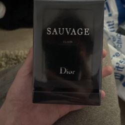 Dior Sauvage Elixor Men’s Cologne 