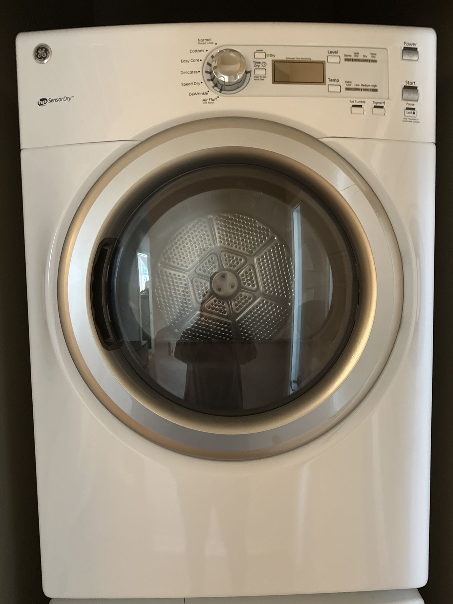 GE Washer Dryer Stackable Set